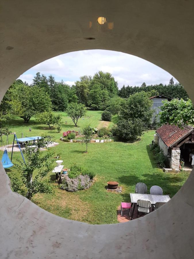 Le Moulin Bleu Bed & Breakfast Seigy Exterior photo
